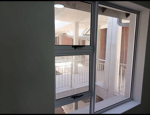 2 BEDROOM APARTMENT FOR SALE IN GEORGE CENTRAL